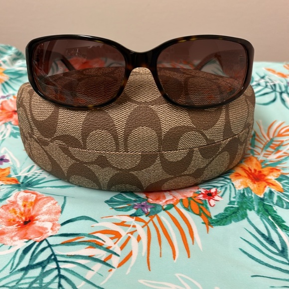 Coach sunglasses and case. Great condition! - Picture 6 of 6